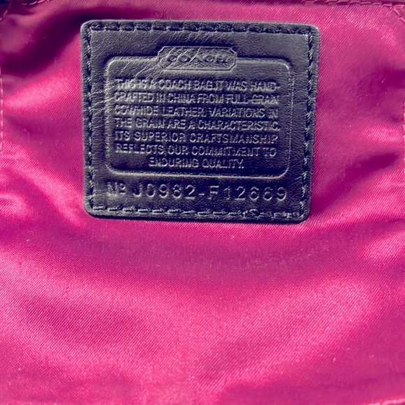 100% Authentic Coach Zoe Vintage Black Leather Handbag with Chrome Hardware - Picture 10 of 10